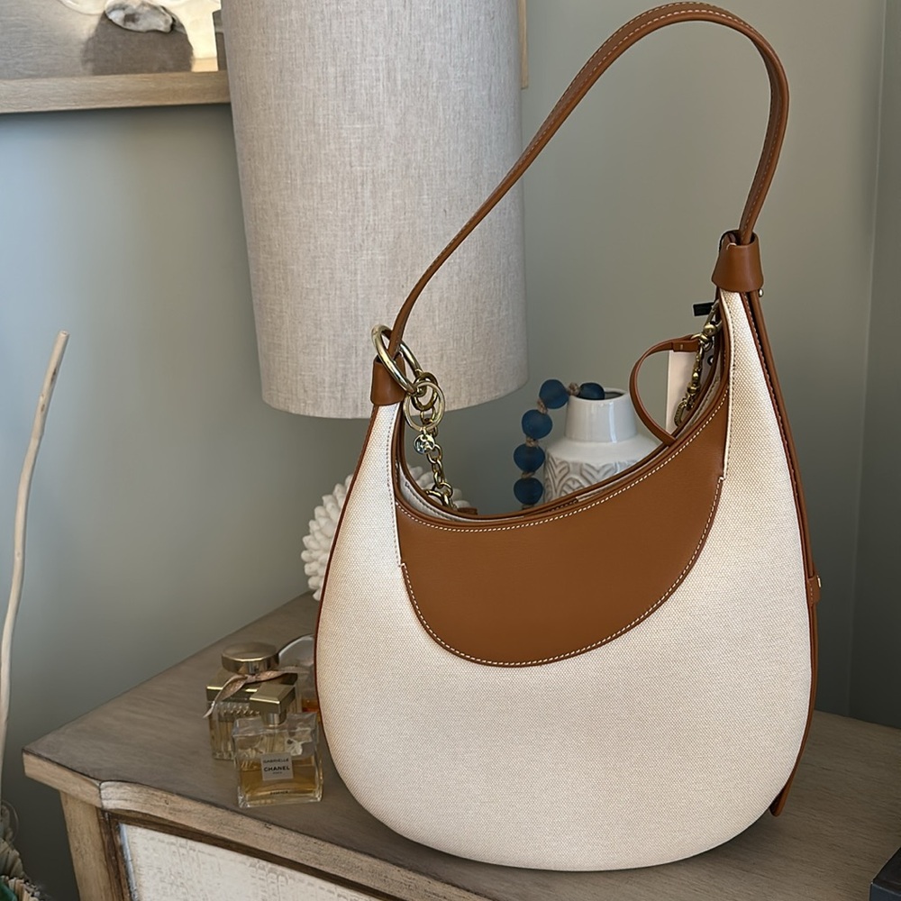 🌟 NWT | ‘Crooked’ Half Moon Shoulder Bag by KUNOGIGI - Picture 5 of 15